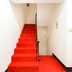 Oyo Hotel Pacifica Near Phoenix United Lucknow